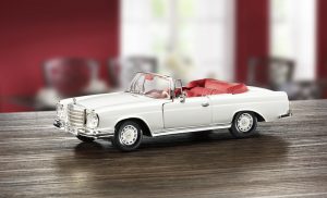 Mercedes 280SE Cabrio Mercedes 280SE Cabrio im Maßstab 1:18 - Modellautos sammeln