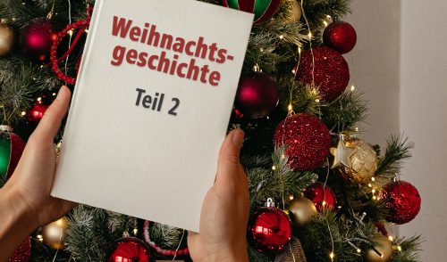 Weihnachtsbaum mit der Weihnachtsgeschichte