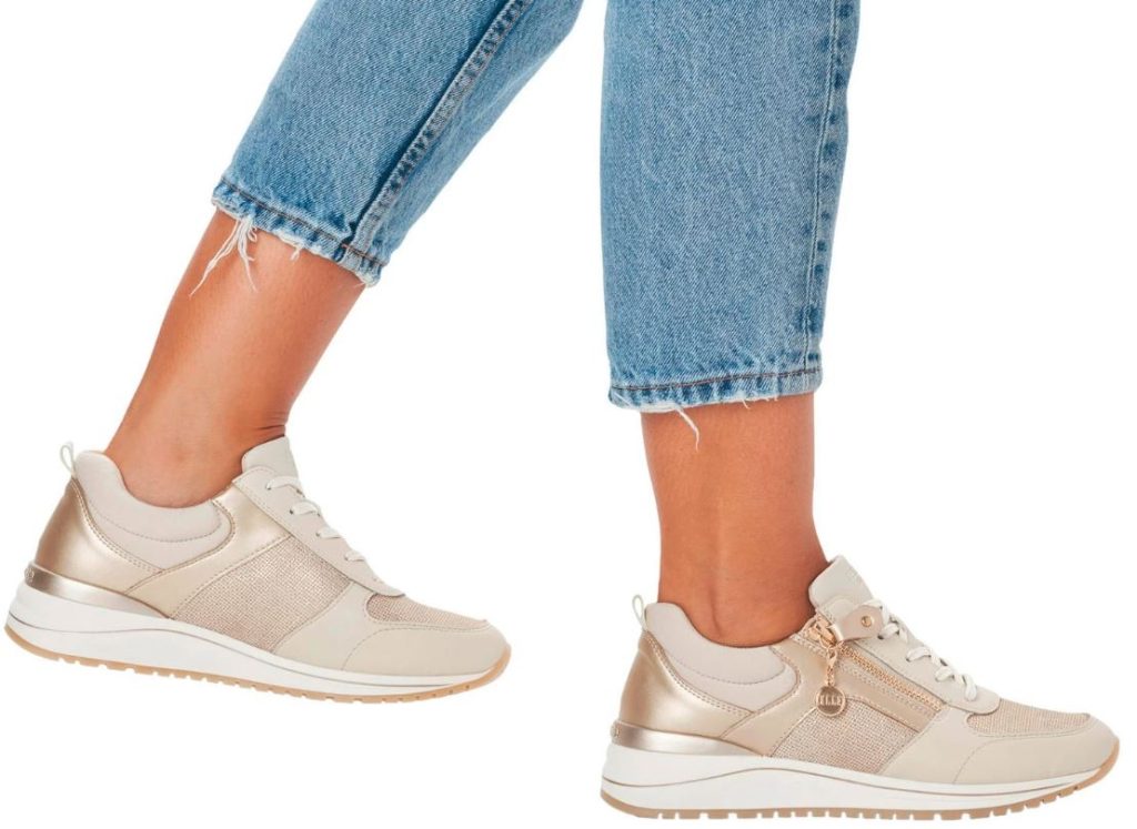 Remonte Sneaker in trendiger Optik